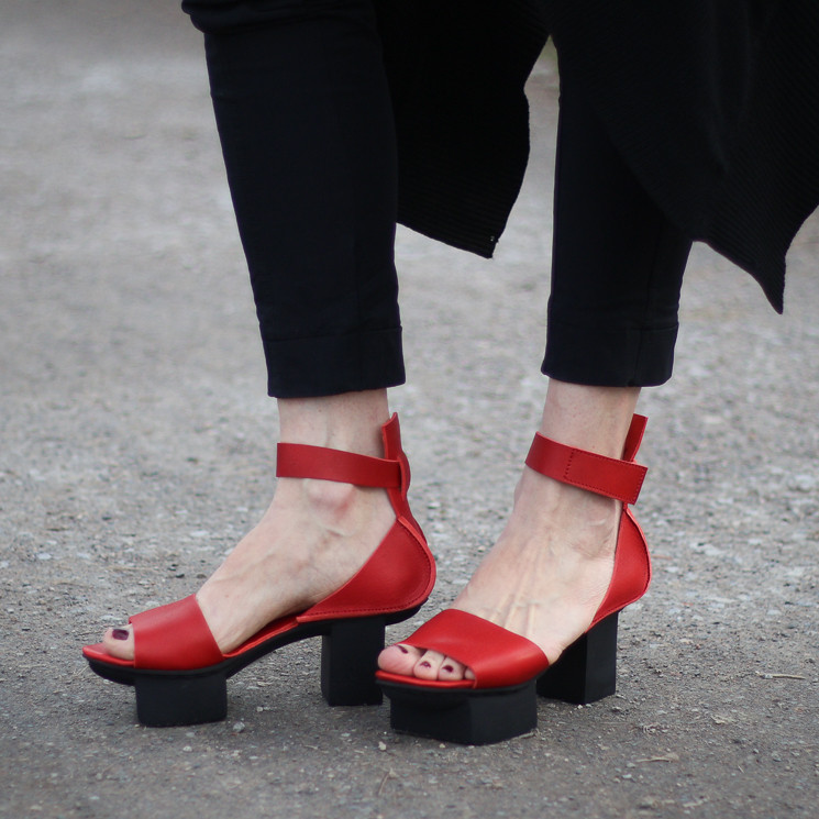 Trippen, Luxury f Happy Damen Sandale, rot-schwarz