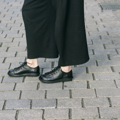 Trippen Tödi f Closed Womens Lace-up Shoes black