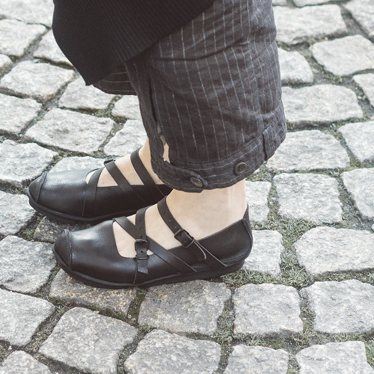 Trippen, Travel f Penna Women's Slip-on Shoes, black