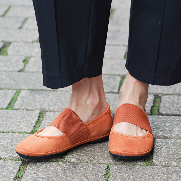 Buy Camper, 21595 Right Nina Women's Slip-on Shoes, orange » at