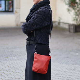 Ellen Truijen All Ways Strapped Womens Shoulder Bag red